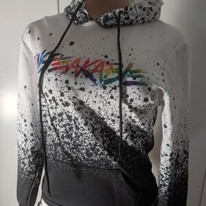 Vibrant Black and White Graphic Hoodie Size M